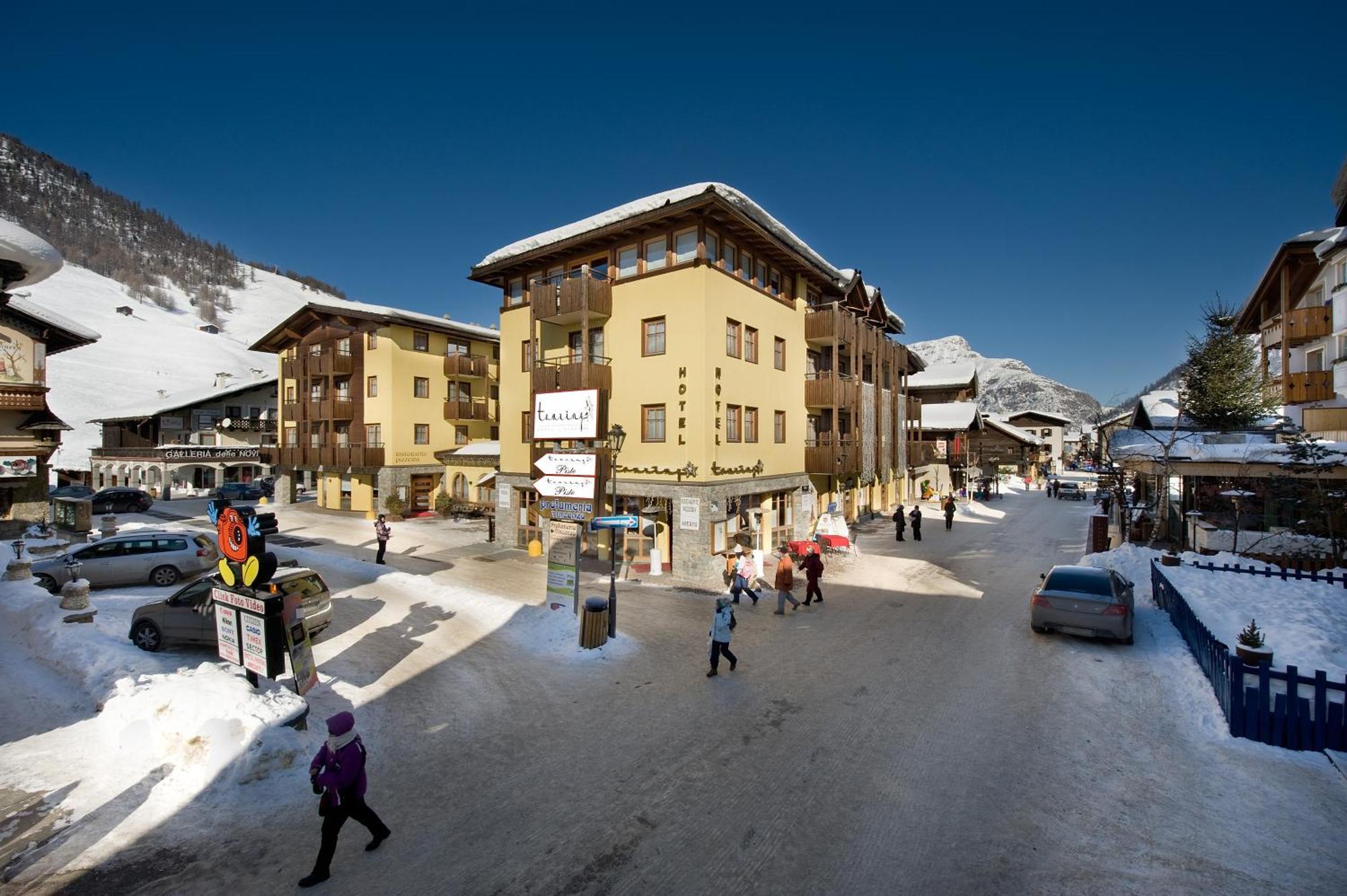 Hotel Touring Livigno Exterior foto